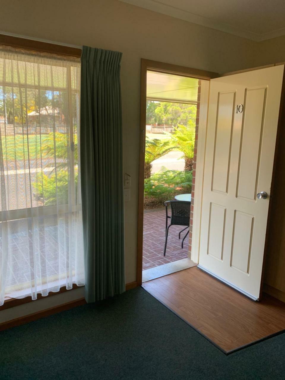 Arthur Phillip Motor Inn Cowes Kültér fotó