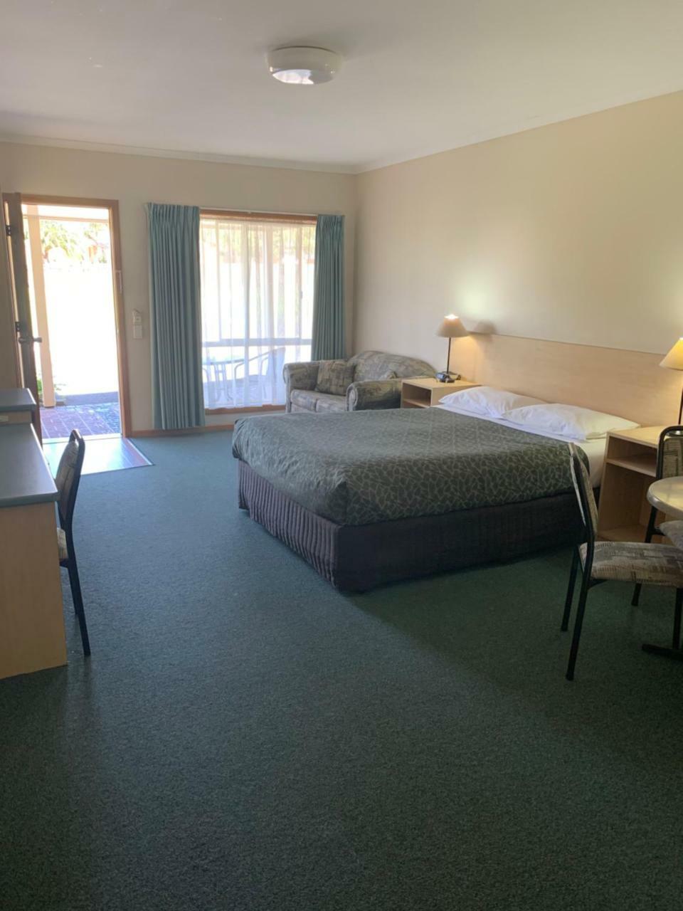 Arthur Phillip Motor Inn Cowes Kültér fotó