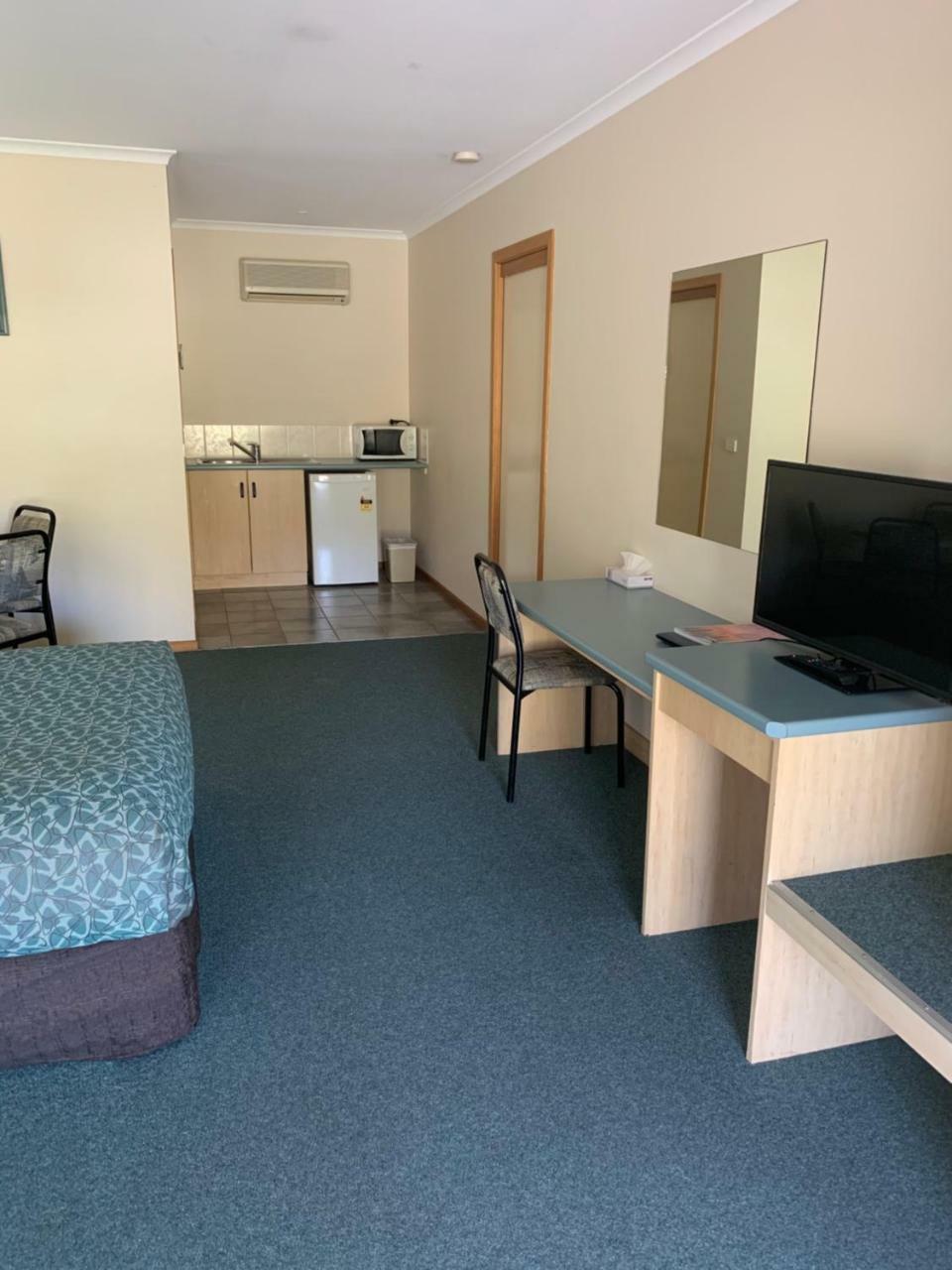 Arthur Phillip Motor Inn Cowes Kültér fotó